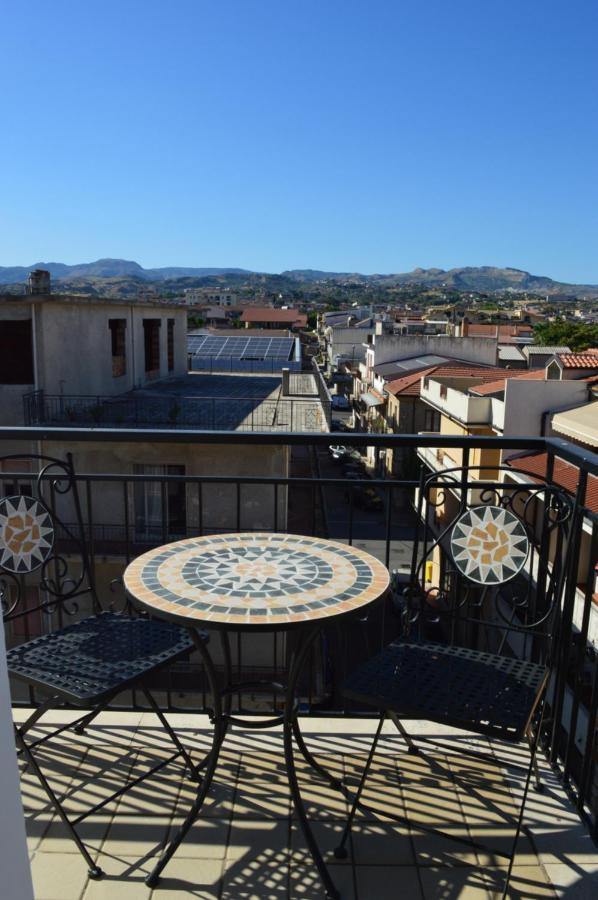 Emerella Guest House Siderno Beach 外观 照片