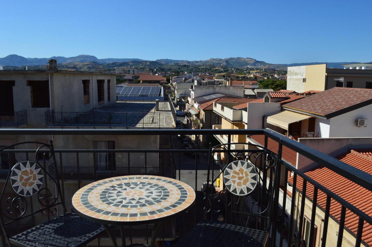 Emerella Guest House Siderno Beach 外观 照片