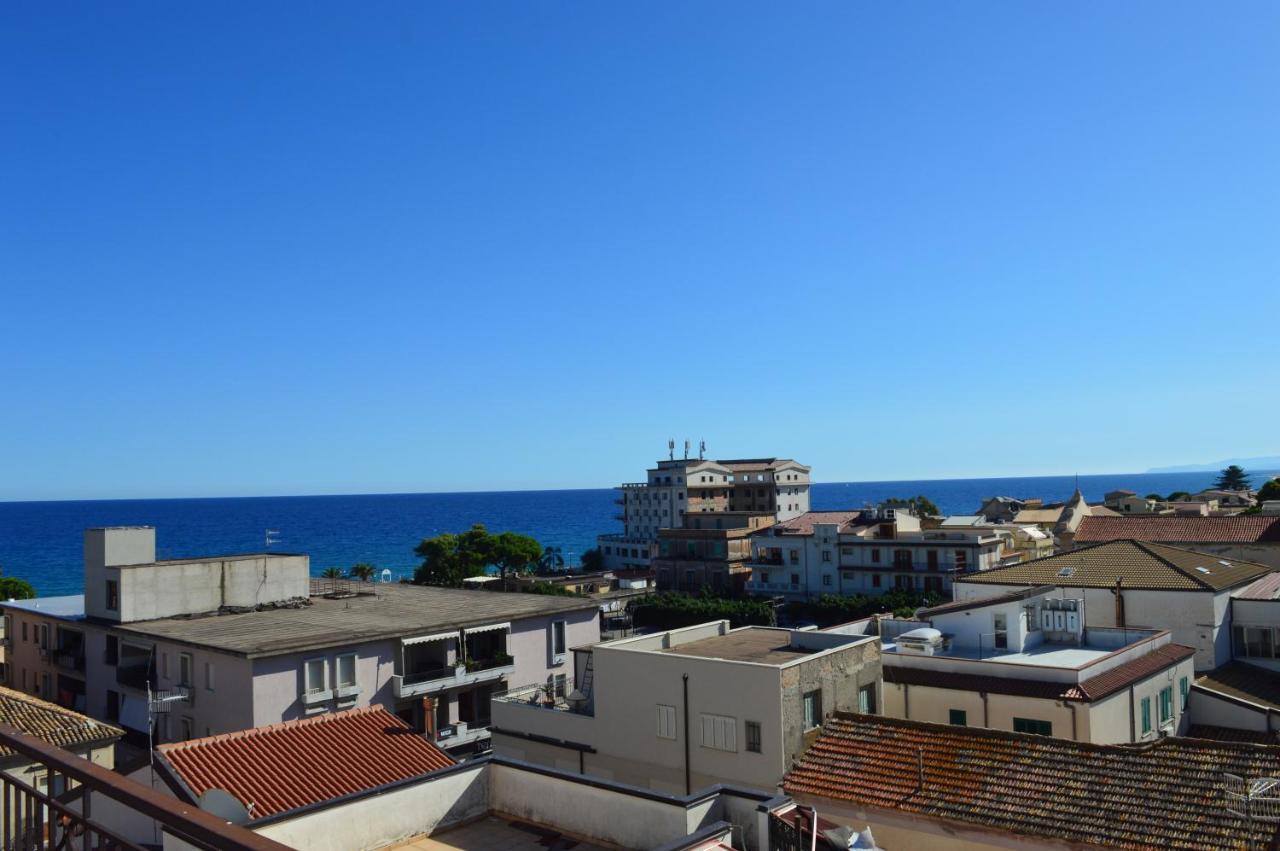 Emerella Guest House Siderno Beach 外观 照片